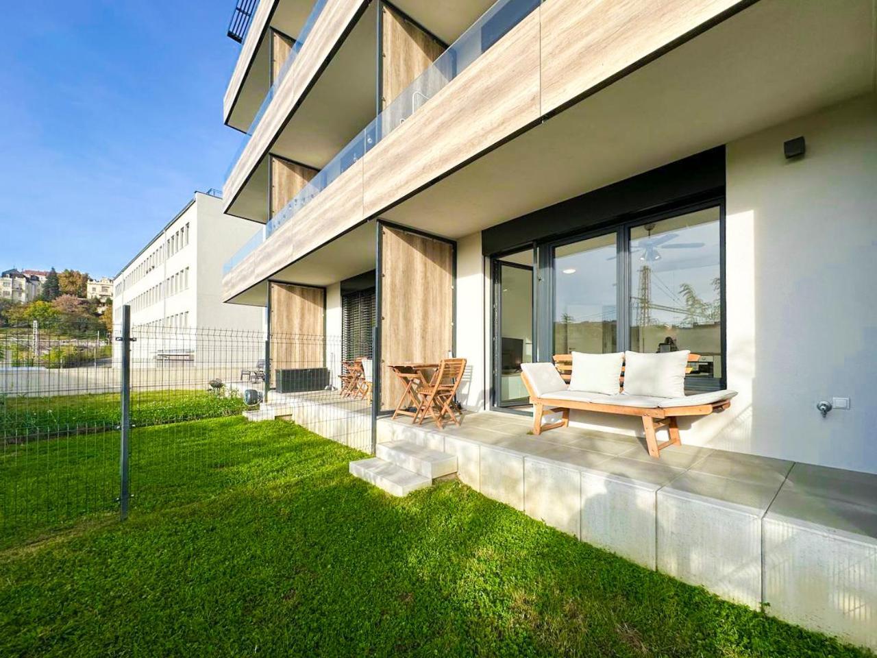 Vila Vinice 布拉格 外观 照片